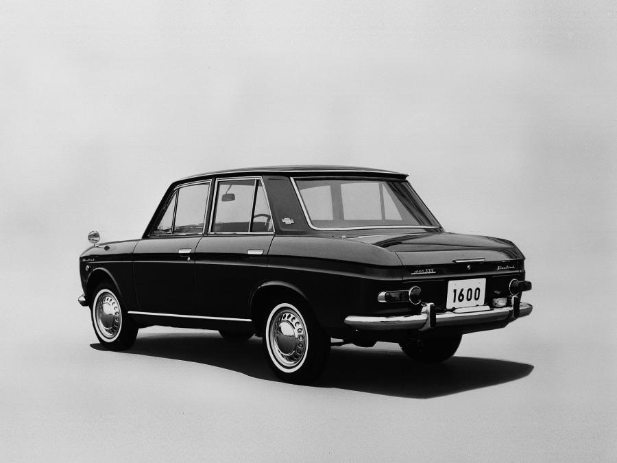  Datsun Bluebird 1963 года  (фото 8 из 18)